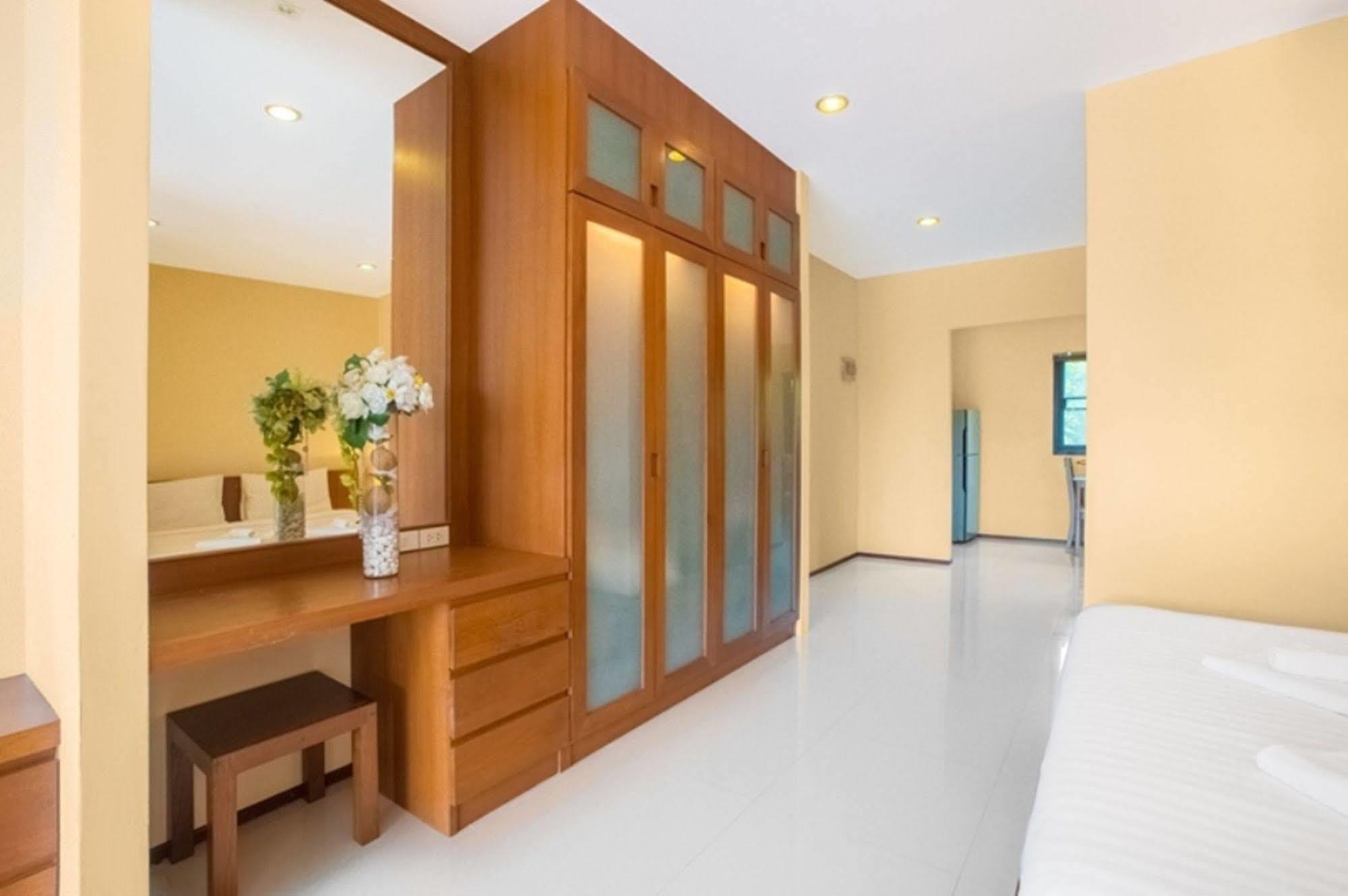 Avanta Condominium Маенам Экстерьер фото